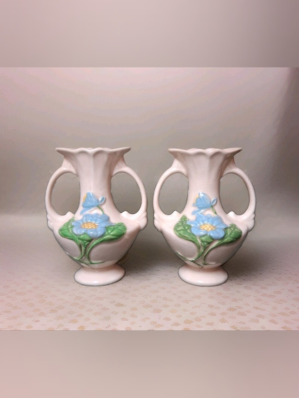 Vintage Ca. 1947-48 Hull Art Pottery Vase Glossy Pink, Blue Magnolia H-2-5-1/2"